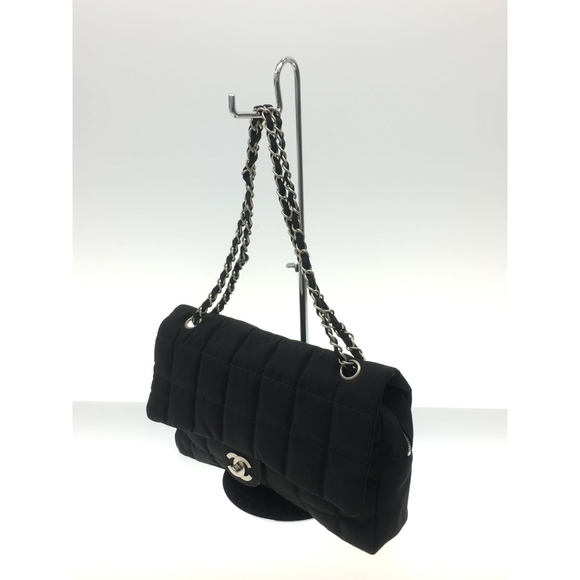 Chanel Nylon Plain Shoulder Bag - Picture 2 of 6